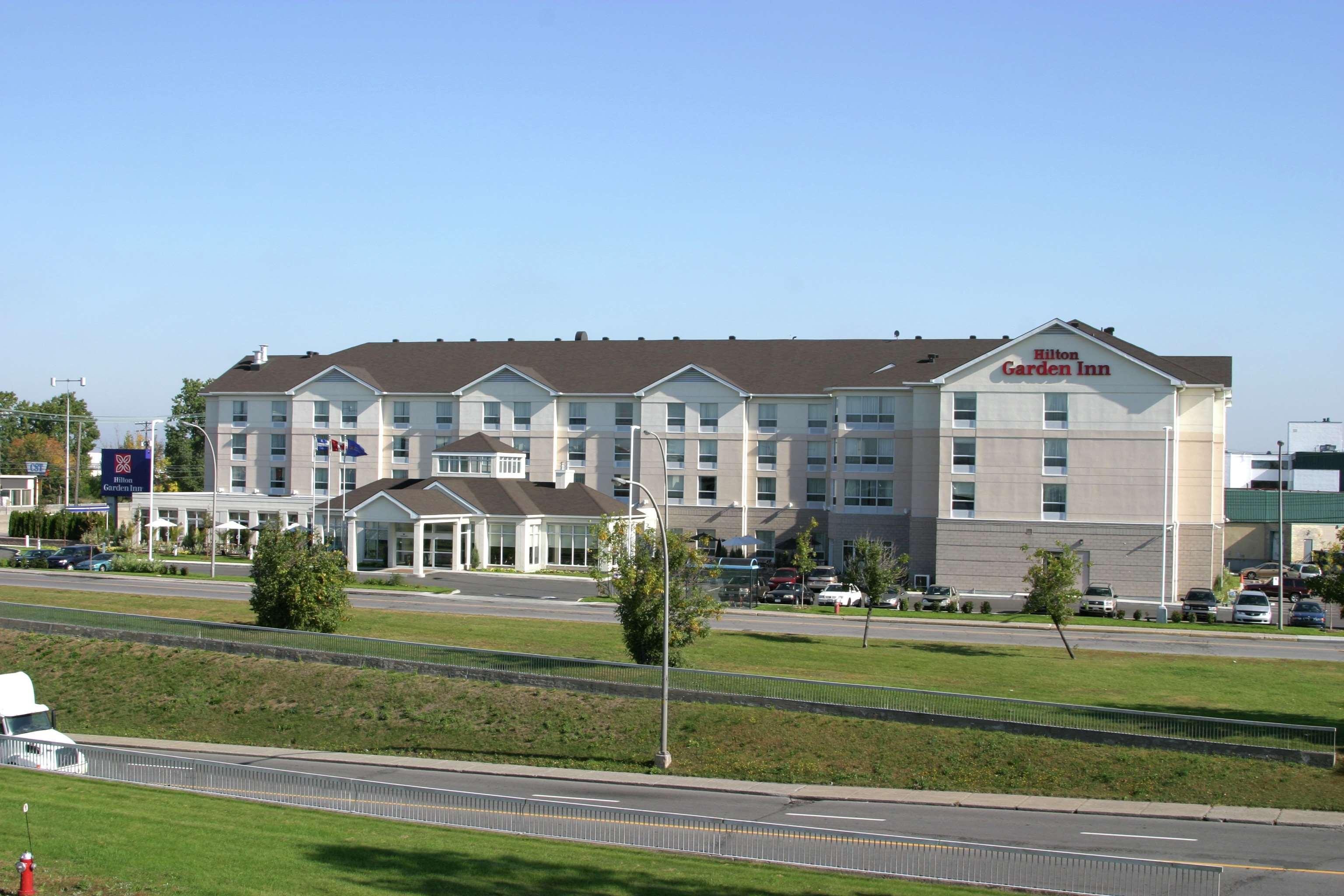 דורבאל Hilton Garden Inn Montreal Airport מראה חיצוני תמונה